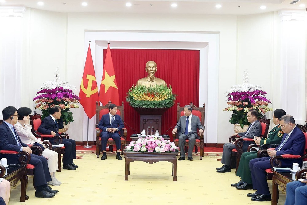Tổng Bí thư Tô Lâm tiếp Đặc phái viên của Tổng thống Hàn Quốc - Ảnh 3.