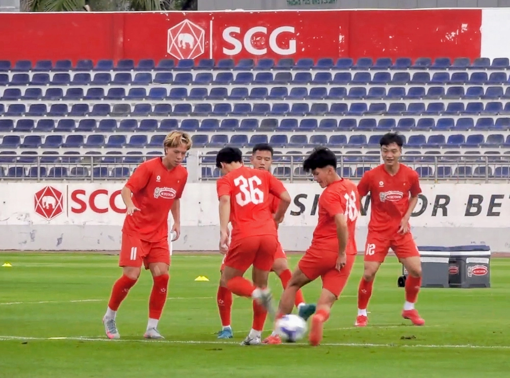 HLV Kim Sang Sik &quot;đau đầu&quot; vì hàng tiền vệ U22 Việt Nam - Ảnh 2.