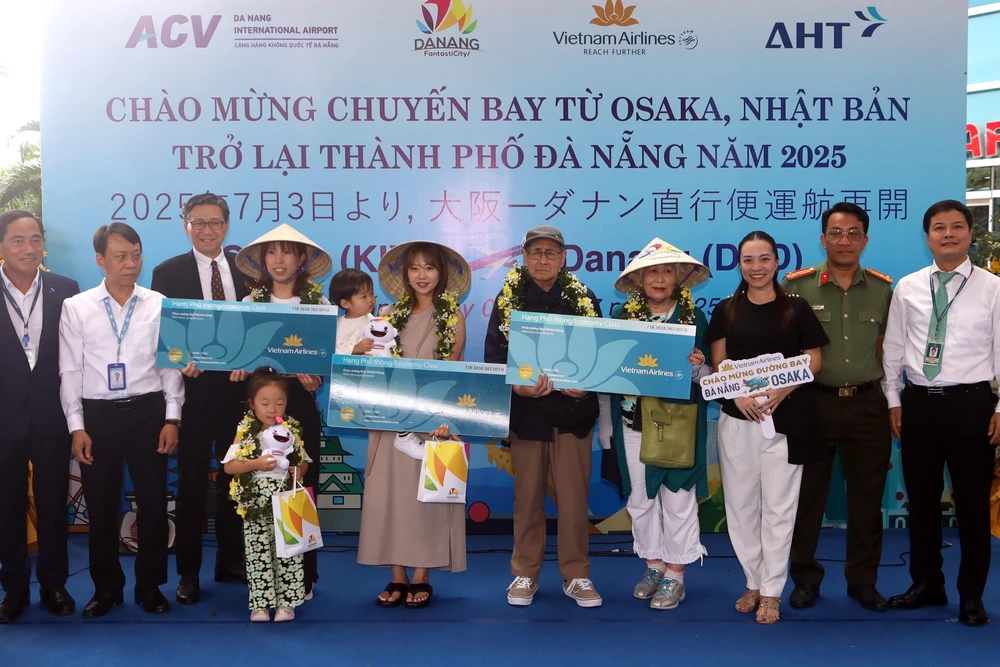 Vietnam Airlines khai trương đường bay thẳng giữa Đà Nẵng và Osaka (Nhật Bản) - Ảnh 1.