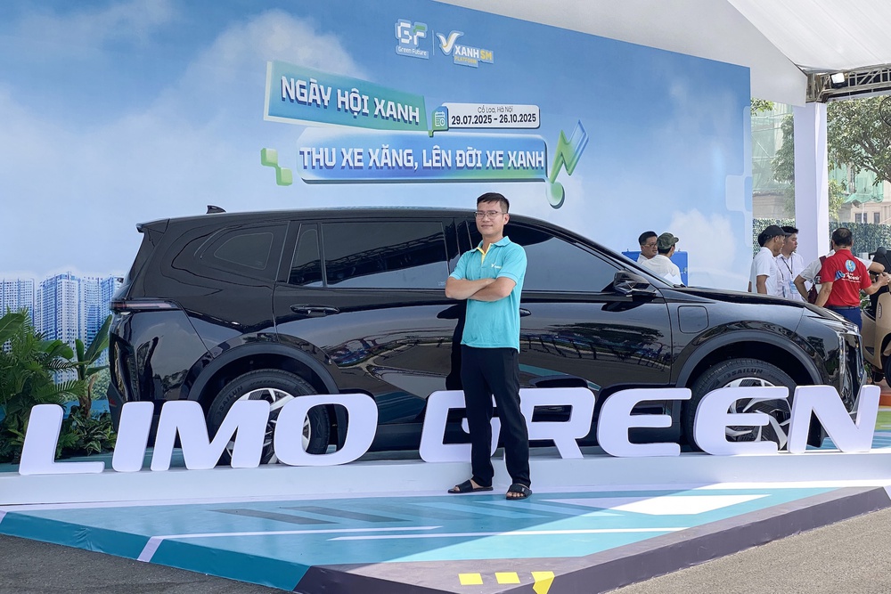 Tài xế công nghệ &quot;kéo hội&quot; đi lên đời xe điện, đơn chốt liên tục trong &quot;Ngày hội xanh&quot; tại Hà Nội - Ảnh 4.