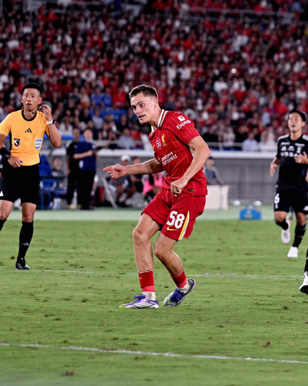 Tân binh hơn 100 triệu của Liverpool ghi bàn giúp đội nhà giành chiến thắng - Ảnh 2.