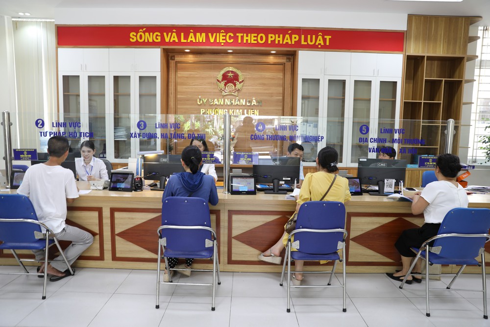 Từ ngày 1/8, người dân Hà Nội được hưởng nhiều tiện ích miễn phí khi làm thủ tục hành chính - Ảnh 1.