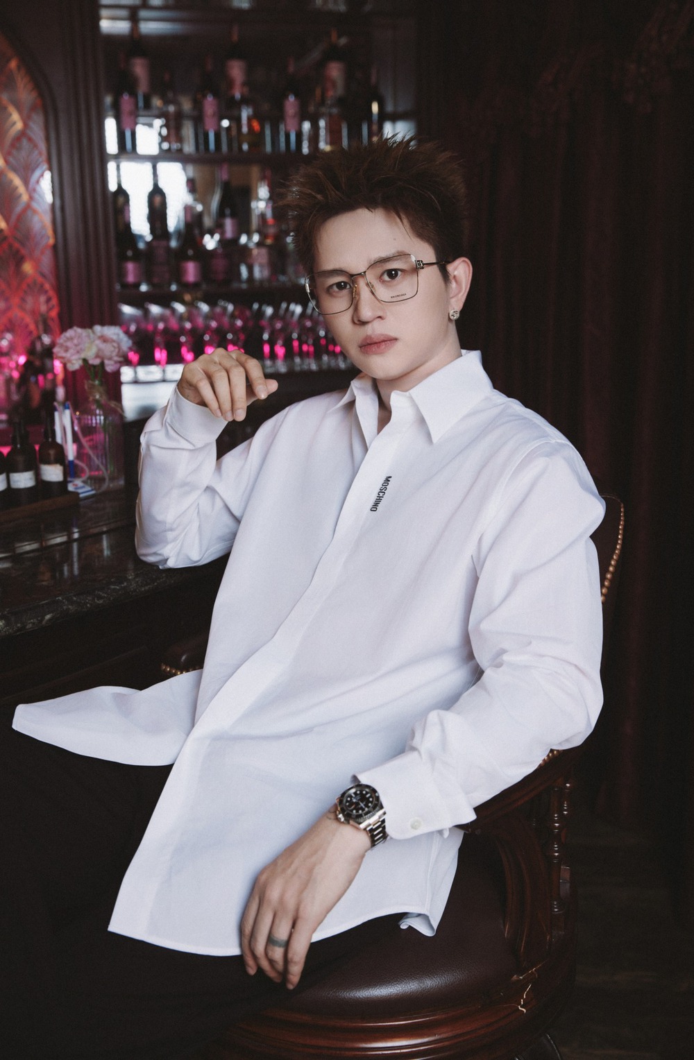 B Ray trầm lắng, đầy tự sự trong MV &quot;Còn ai ngoài anh với em&quot; - Ảnh 5.