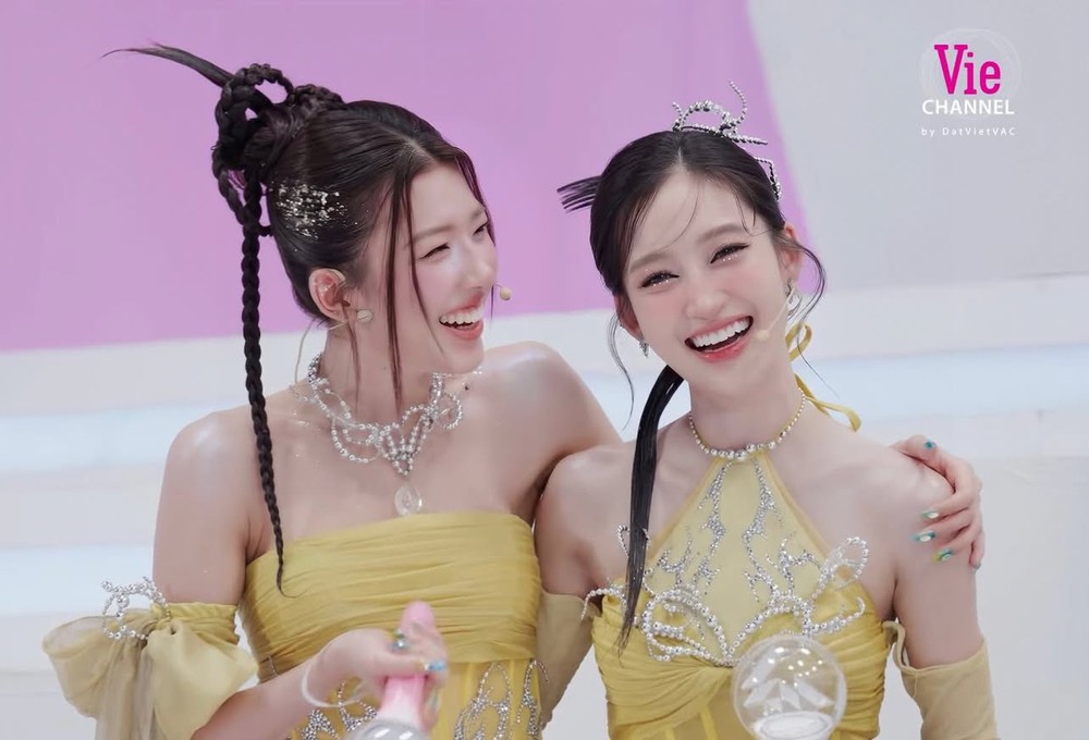 Visual bùng nổ của Juky San gây sốt trong teaser tập 10 Em Xinh Say Hi - Ảnh 2.