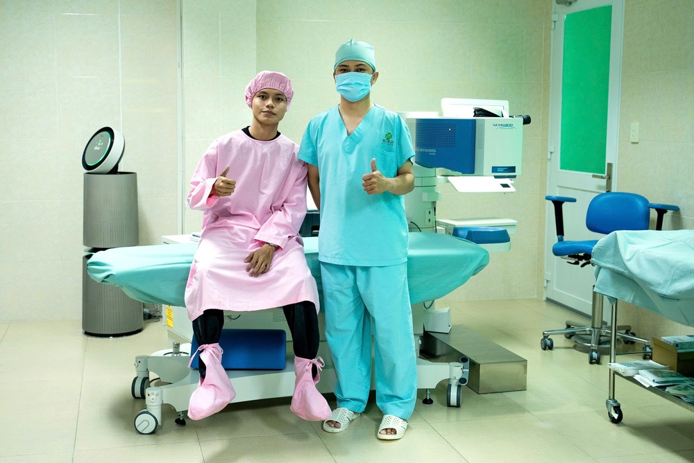 EYESignature - xóa cận cá nhân hóa, ứng dụng AI trong điều trị tật khúc xạ - Ảnh 1.
