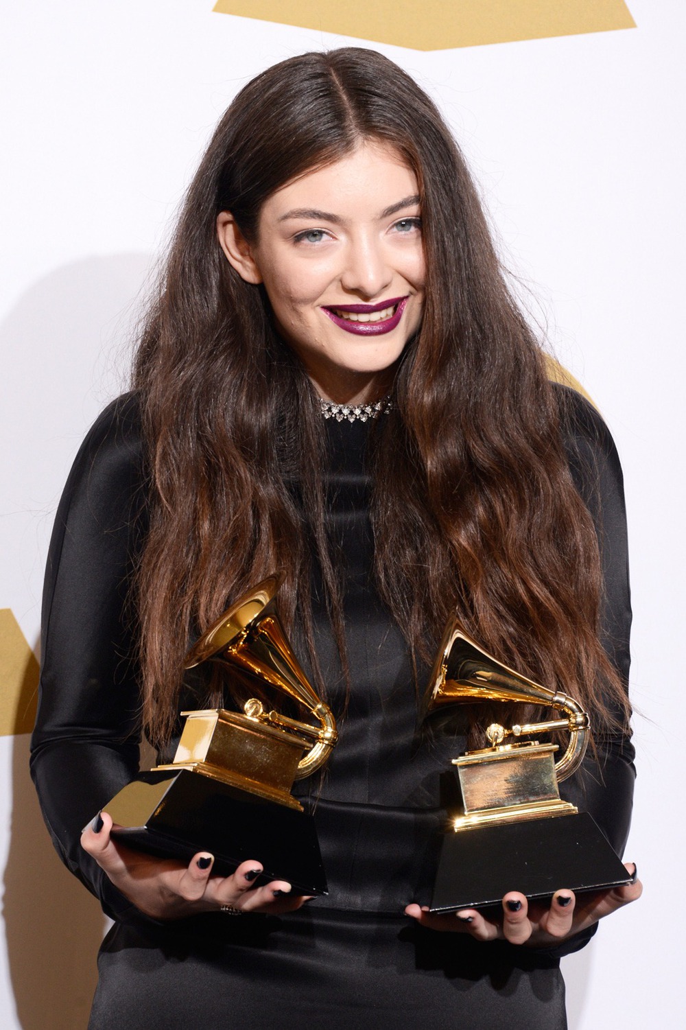 Ca khúc &quot;Royals&quot;: Niềm vui vô tư lự của Lorde - Ảnh 1.
