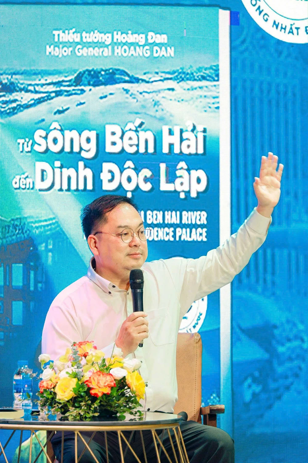 Hoàng Nam Tiến - Một cuộc đời truyền cảm hứng vừa khép lại - Ảnh 2.