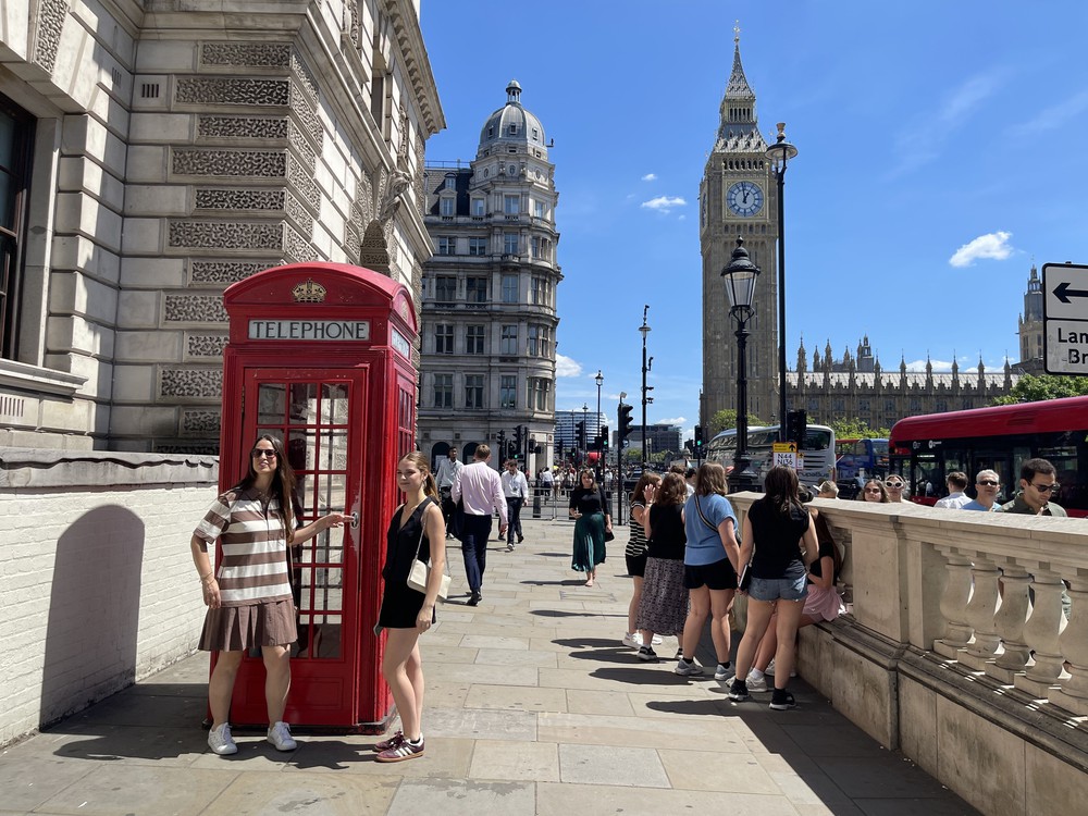 Đồng hồ Big Ben - biểu tượng văn hoá của nước Anh - Ảnh 8. Đồng hồ Big Ben - biểu tượng văn hoá của nước Anh - Ảnh 8.