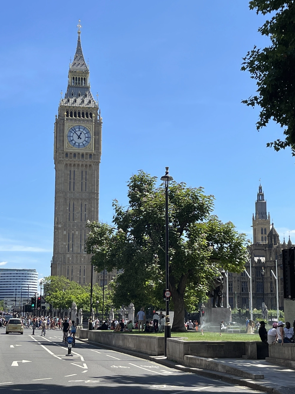 Đồng hồ Big Ben - biểu tượng văn hoá của nước Anh - Ảnh 3. Đồng hồ Big Ben - biểu tượng văn hoá của nước Anh - Ảnh 3.