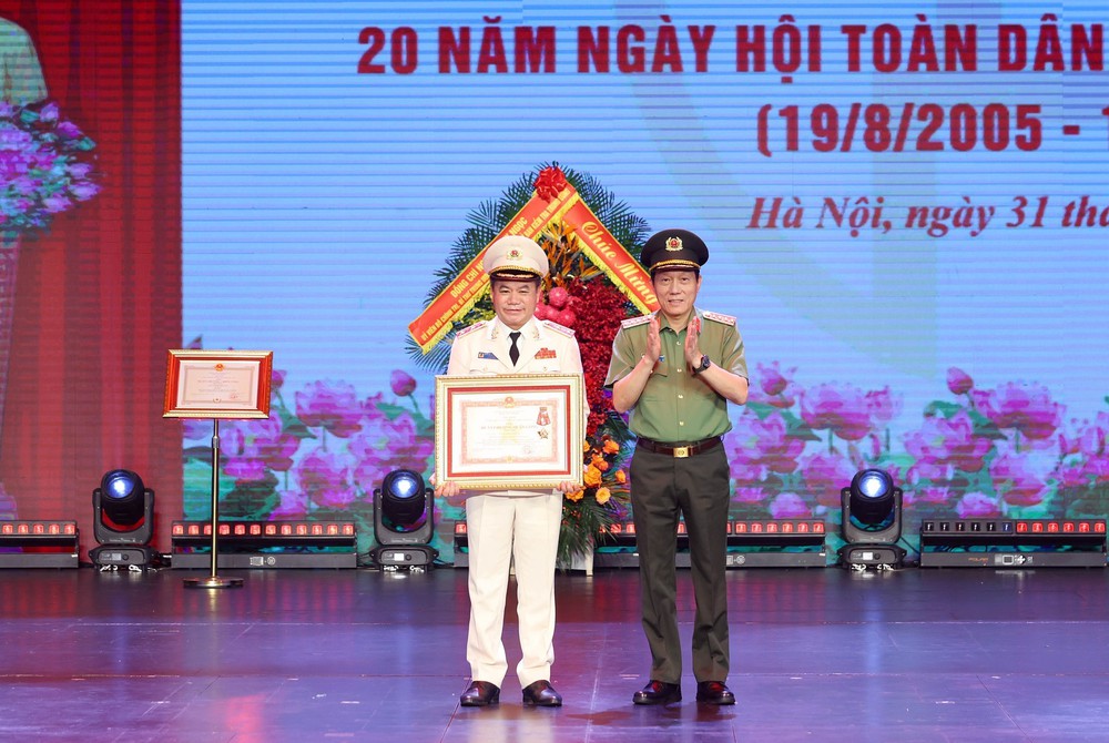 Đại tướng Lương Tam Quang: Công an Thủ đô cần chủ động sẵn sàng, không để bị động, bất ngờ - Ảnh 6.