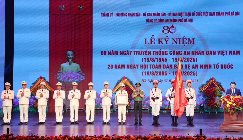 Đại tướng Lương Tam Quang: Công an Thủ đô cần chủ động sẵn sàng, không để bị động, bất ngờ - Ảnh 4.