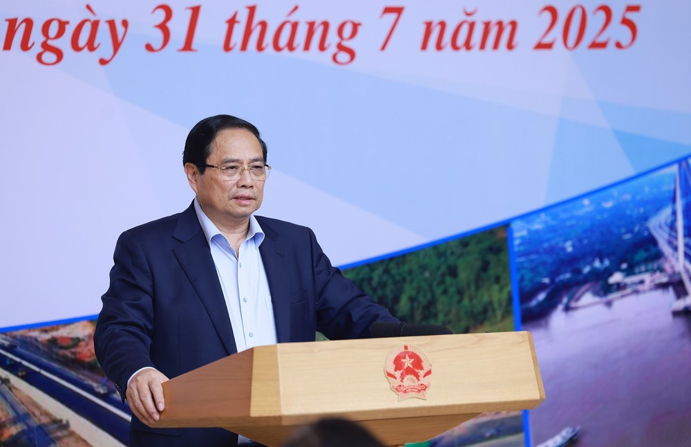 Thủ tướng Phạm Minh Chính: Hoàn thành xây dựng 3.000 km đường bộ cao tốc trong năm 2025 - Ảnh 2.