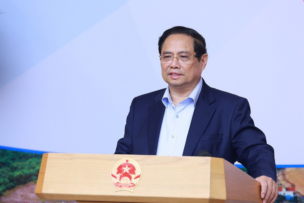 Thủ tướng Phạm Minh Chính: Phấn đấu hoàn thành xuất sắc mục tiêu phát triển hạ tầng giao thông báo cáo Đại hội XIV của Đảng - Ảnh 2.