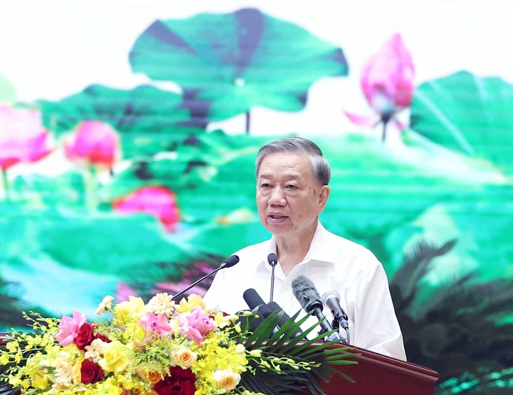 Tổng Bí thư Tô Lâm gặp mặt đại biểu có công với với cách mạng - Ảnh 3.