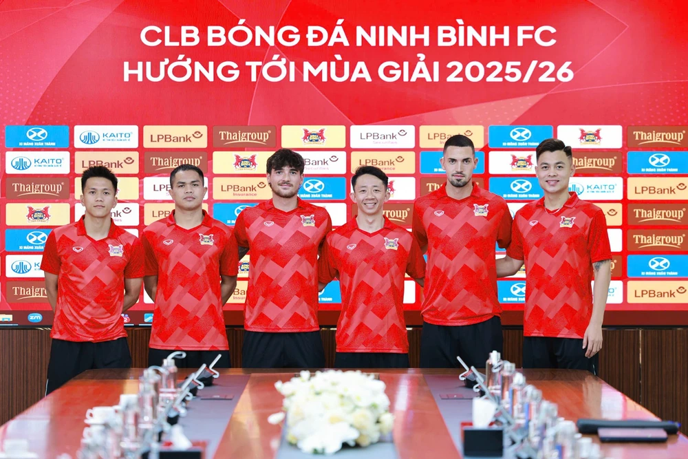 Tin nóng bóng đá Việt hôm nay 5/7: U22 Việt Nam xác định bộ khung; HAGL ký hợp đồng với HLV Brazil - Ảnh 3.