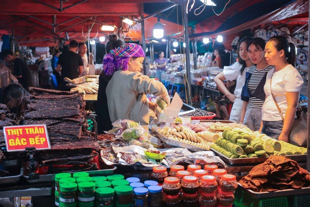 Dư địa lớn để du lịch Lào Cai tăng tốc - Ảnh 2. Dư địa lớn để du lịch Lào Cai tăng tốc - Ảnh 2.