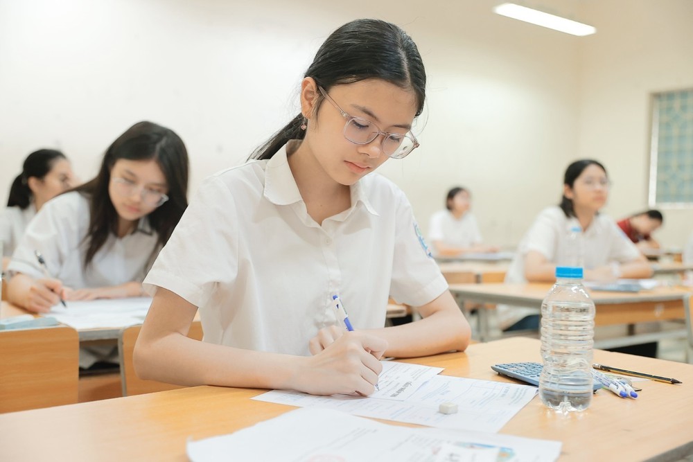 Đề thi tăng tính thực tiễn - cần đổi mới cách dạy và học - Ảnh 1.