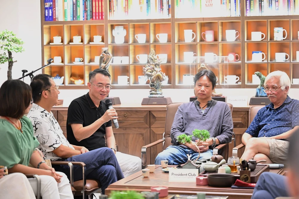 Vẻ Đẹp Gốm Việt: Gìn giữ di sản trong dòng chảy văn hoá hội nhập - Ảnh 1. Vẻ Đẹp Gốm Việt: Gìn giữ di sản trong dòng chảy văn hoá hội nhập - Ảnh 1.