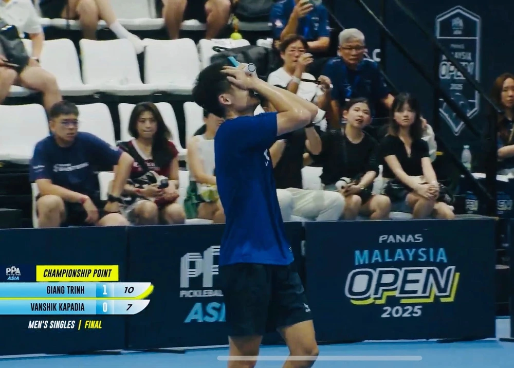 Thắng thuyết phục đối thủ người Ấn Độ, Trịnh Linh Giang vô địch giải Pickleball các tay vợt hàng đầu châu Á - Ảnh 2.