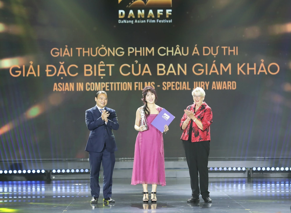 Nhìn lại LHP châu Á Đà Nẵng lần 3: &quot;Chị dâu&quot; thắng lớn, điện ảnh Việt Nam gây ấn tượng - Ảnh 6.
