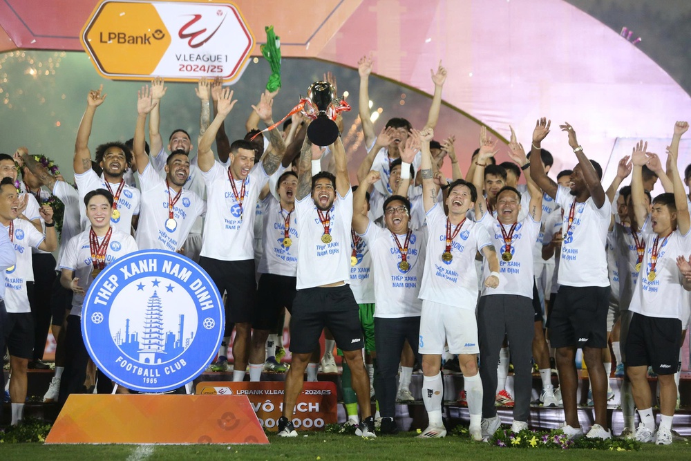 V-League 2025/26: Chưa đá đã thấy căng - Ảnh 1.
