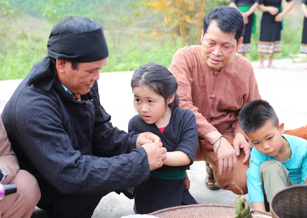 Gìn giữ đặc trưng phong tục văn hóa, tín ngưỡng của cộng đồng dân tộc Ơ Đu - Ảnh 4.