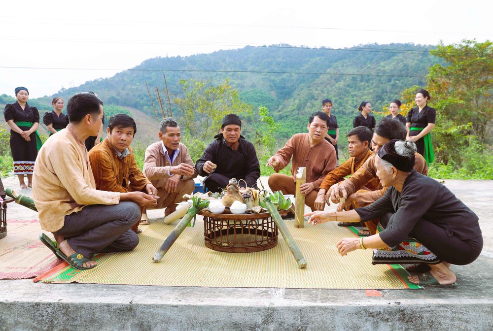 Gìn giữ đặc trưng phong tục văn hóa, tín ngưỡng của cộng đồng dân tộc Ơ Đu - Ảnh 9.