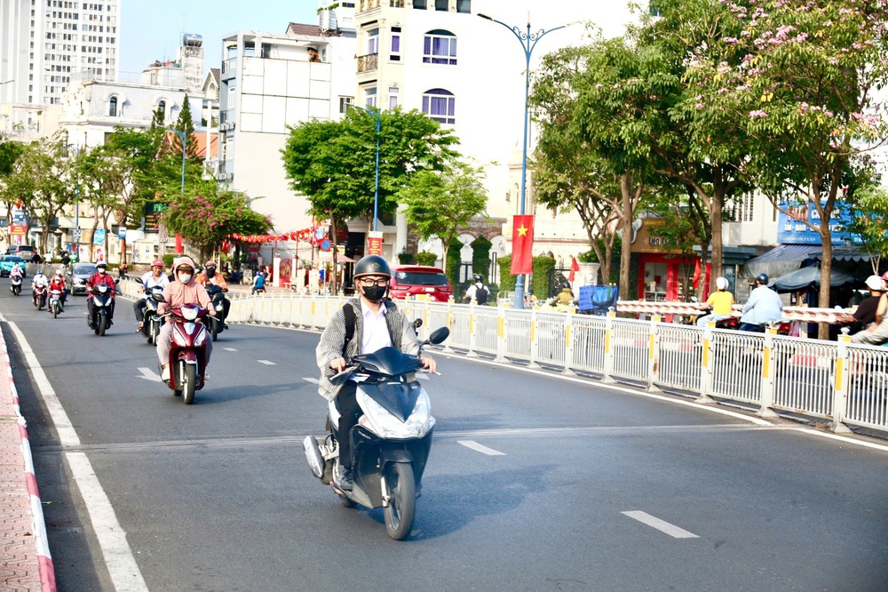 Dự báo thời tiết ngày 8/7: Hà Nội tiếp tục nắng nóng, Lai Châu có nguy cơ lũ quét và sạt lở đất - Ảnh 1.