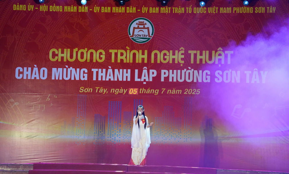 Phường Sơn Tây: Lung linh đêm nghệ thuật chào mừng thành lập phường Sơn Tây - Ảnh 3.