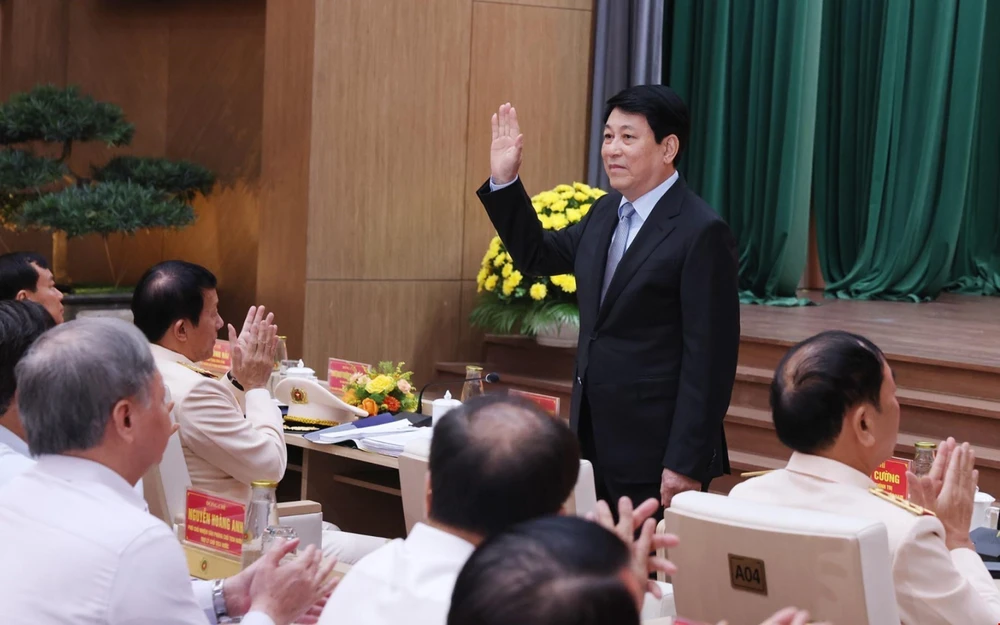 Chủ tịch nước dự Hội nghị sơ kết 6 tháng đầu năm 2025 của Bộ Công an - Ảnh 3.