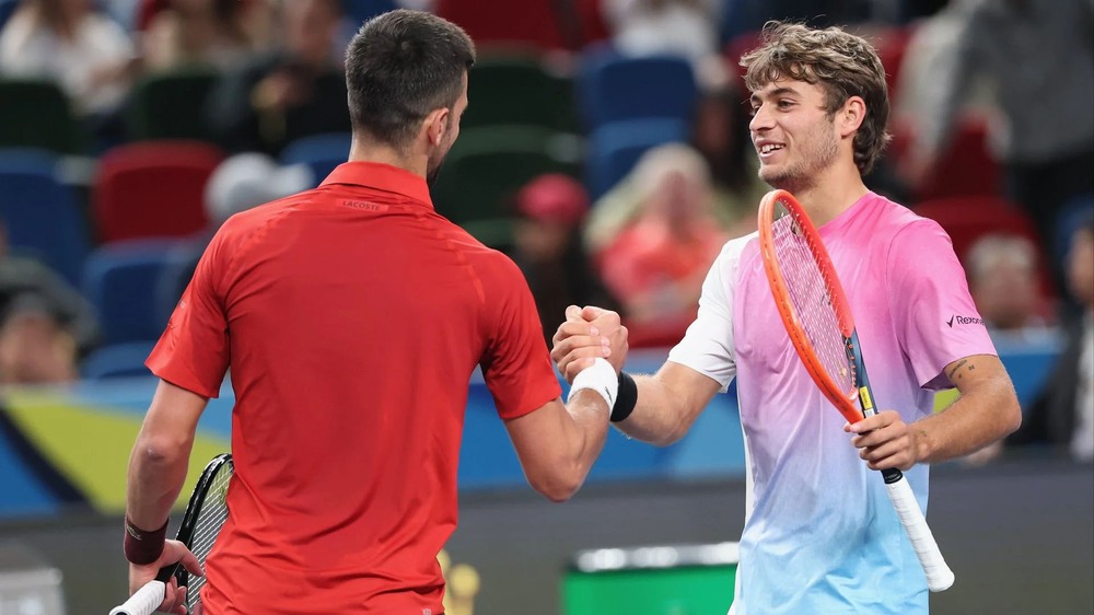 Lịch thi đấu Wimbledon 2025 hôm nay 9/7: Trực tiếp Sinner vs Ben Shelton, Djokovic vs Cobolli - Ảnh 1.