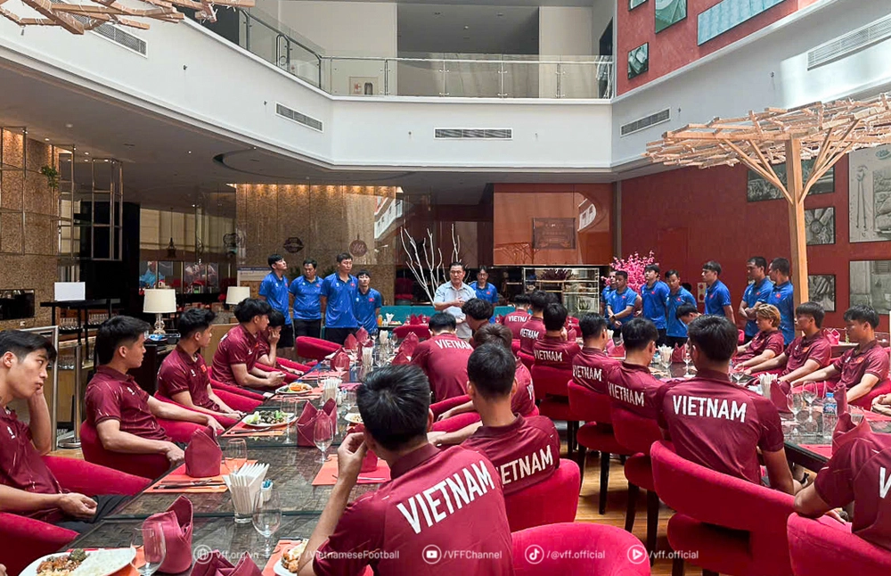 U22 Việt Nam được ‘tiếp lửa’ trước giải vô địch U23 Đông Nam Á 2025 - Ảnh 1. U22 Việt Nam được ‘tiếp lửa’ trước giải vô địch U23 Đông Nam Á 2025 - Ảnh 1.