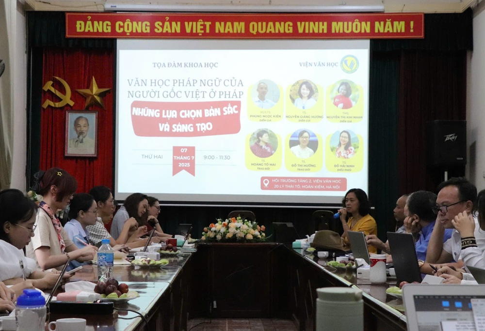 Bản sắc Việt Nam trong dòng chảy văn học Pháp ngữ - Ảnh 1. Bản sắc Việt Nam trong dòng chảy văn học Pháp ngữ - Ảnh 1.