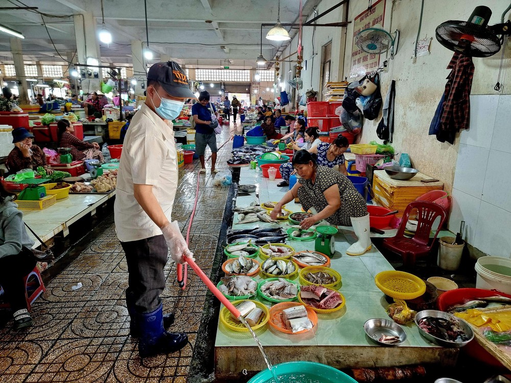 Cử tri Hà Nội chất vấn về an toàn thực phẩm - Ảnh 2.