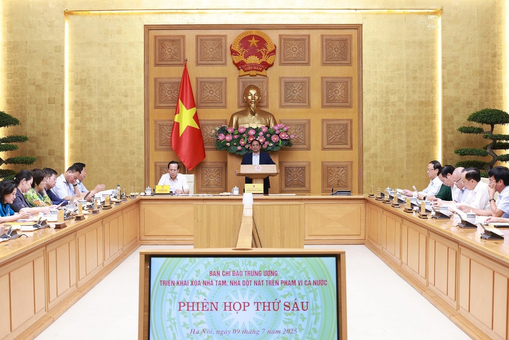 Thủ tướng Phạm Minh Chính: Phấn đấu từ ngày 27/7/2025 không còn người có công nào phải ở trong nhà tạm, nhà dột nát - Ảnh 2.