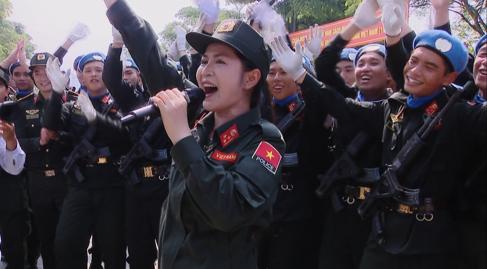 Duyên Quỳnh 