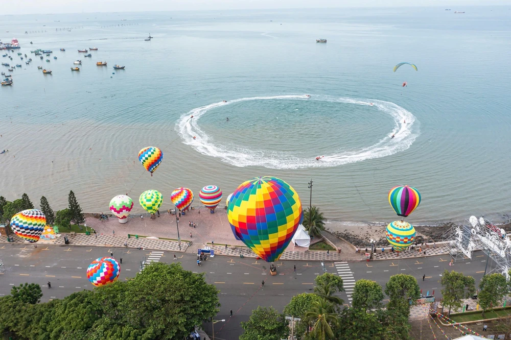 TP. Hồ Chí Minh: Tìm hướng phát triển du lịch đêm ở ven biển - Ảnh 4. TP. Hồ Chí Minh: Tìm hướng phát triển du lịch đêm ở ven biển - Ảnh 4.