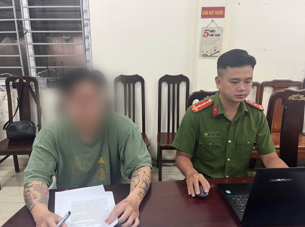 Điều tra vụ việc người phụ nữ bị hành hung ở sảnh thang máy chung cư - Ảnh 1.