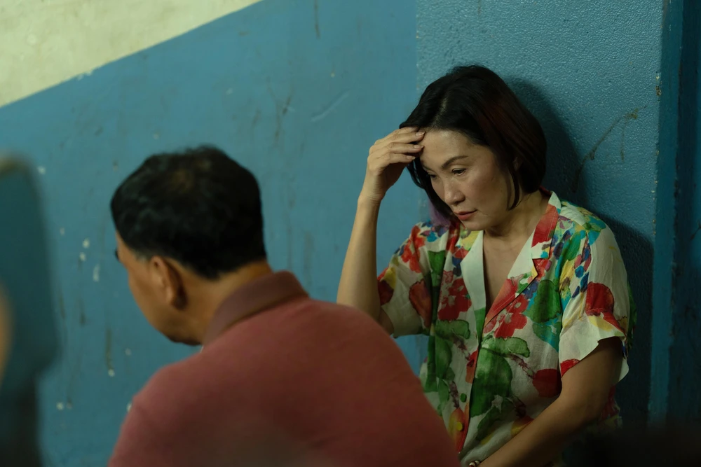 Phim &quot;Chốt đơn!&quot;: Nhiều dụng ý, ít sâu lắng - Ảnh 4.