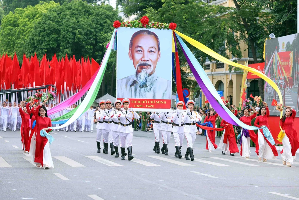 80 năm Quốc khánh: Hà Nội tổ chức diễu binh, diễu hành chào mừng Ngày hội vì Thủ đô bình yên - Ảnh 1.