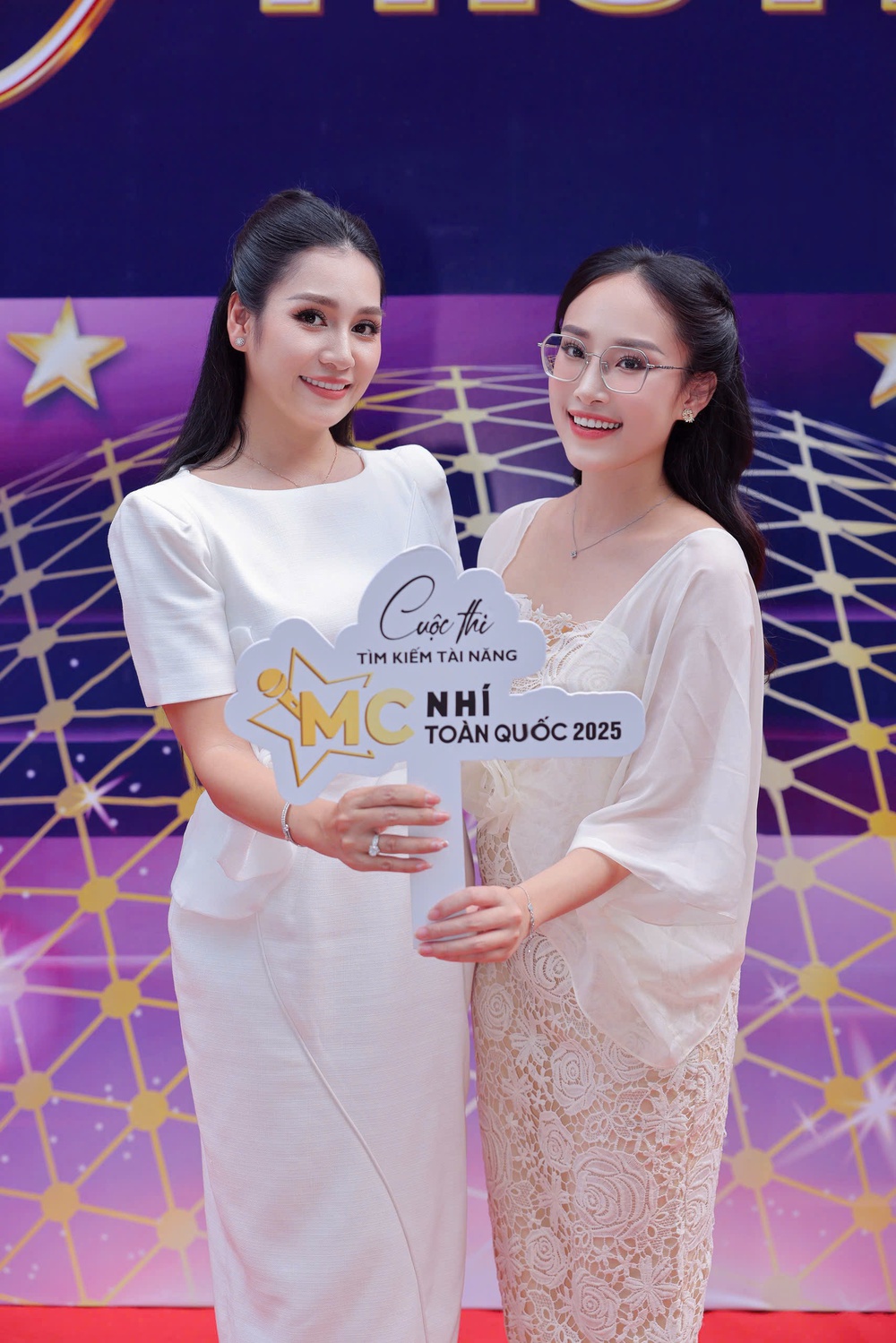 Tứ kết MC nhí toàn quốc 2025: Sân chơi ý nghĩa giúp thiếu nhi lan tỏa tình yêu Tổ quốc - Ảnh 2.