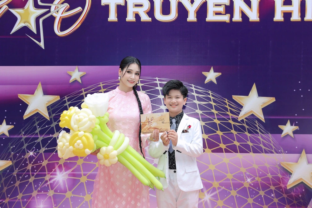 Tứ kết MC nhí toàn quốc 2025: Sân chơi ý nghĩa giúp thiếu nhi lan tỏa tình yêu Tổ quốc - Ảnh 4.