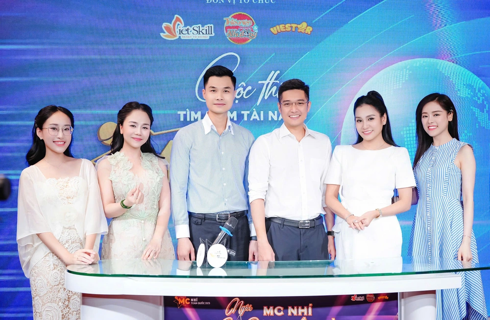 Tứ kết MC nhí toàn quốc 2025: Sân chơi ý nghĩa giúp thiếu nhi lan tỏa tình yêu Tổ quốc - Ảnh 1.