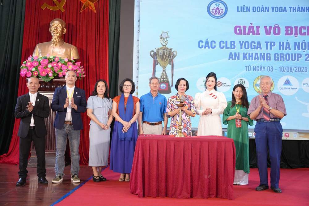 Hơn 200 VĐV tham dự Giải vô địch các CLB Yoga TP. Hà Nội Mở rộng– An Khang Group 2025 - Ảnh 1.