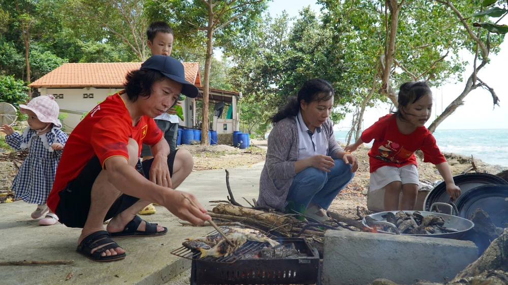Du lịch trải nghiệm ở quần đảo Hải Tặc hút du khách - Ảnh 1.
