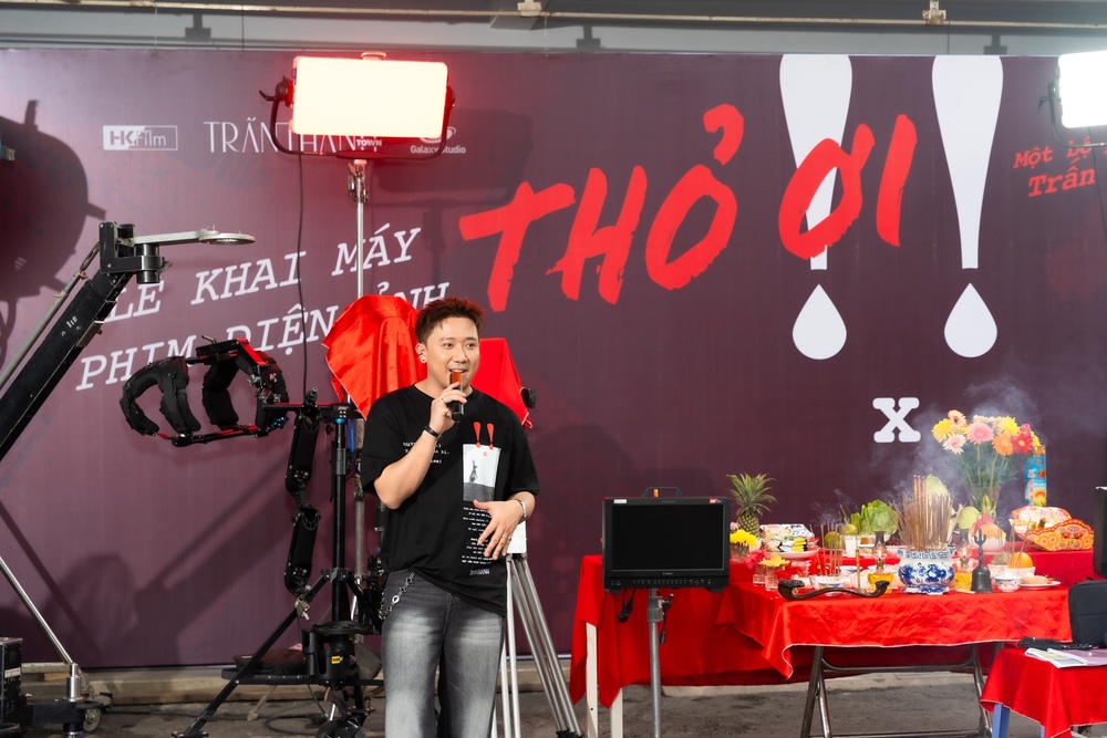 Trấn Thành chính thức khai máy phim Tết 2026 - Ảnh 1.