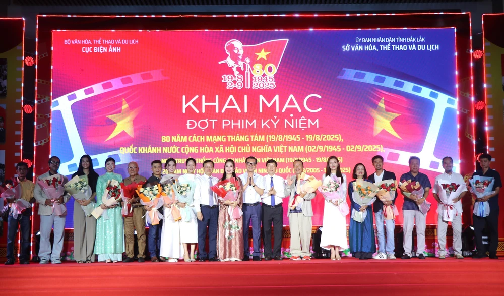 Khai mạc đợt phim kỷ niệm 80 năm Cách mạng tháng Tám và Quốc khánh 2/9 - Ảnh 3.