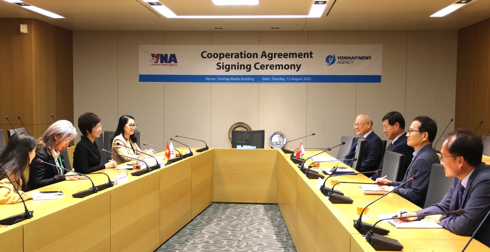 TTXVN và Yonhap trao đổi Thỏa thuận hợp tác nghiệp vụ trong giai đoạn mới - Ảnh 1.