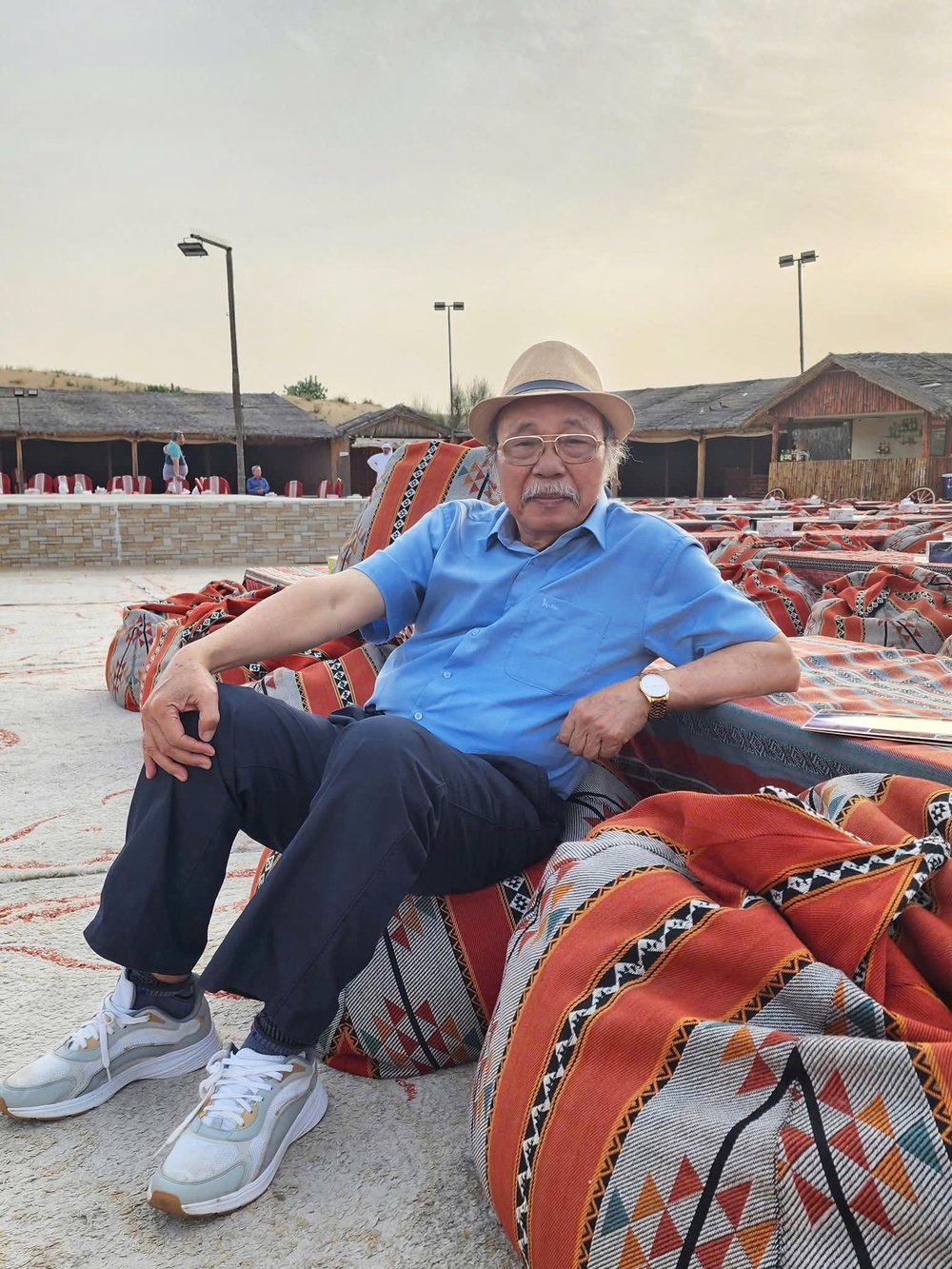Nhà văn Từ Nguyên Tĩnh: &quot;Có lẽ tôi sẽ viết tiếp về bà Đất&quot; - Ảnh 2.