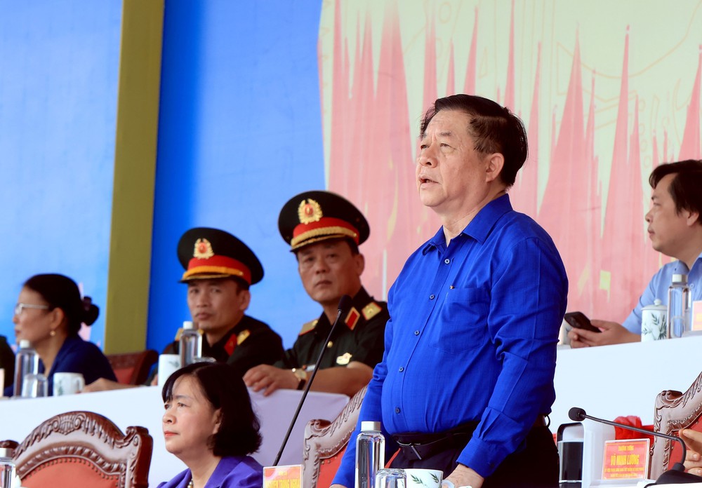 Trưởng ban Tuyên giáo và Dân vận Trung ương: Lan tỏa mạnh mẽ hơn nữa làn sóng yêu nước và niềm tự hào dân tộc - Ảnh 2.